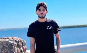 <strong>Carlos R.</strong> -<strong> Facebook</strong>